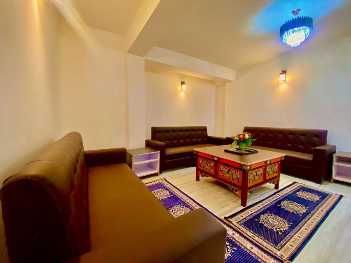 Daksha Pelling Nest Hotel Luaran gambar
